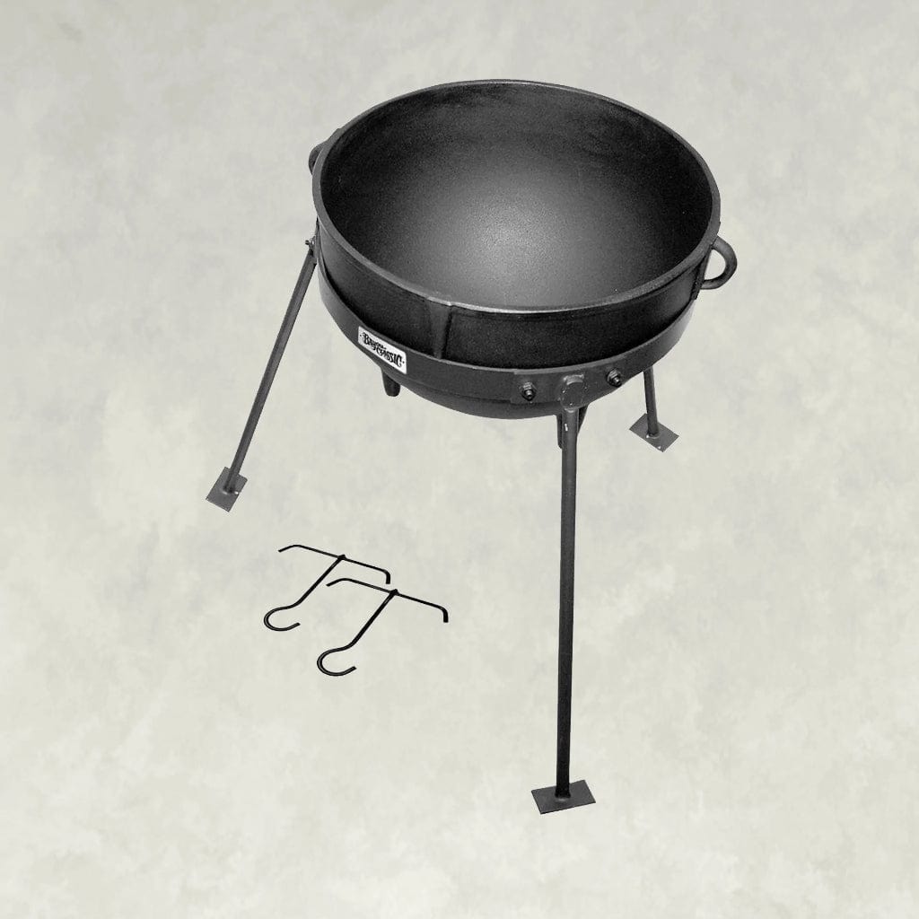 Bayou Classic 30-Gallon Cast Iron Jambalaya Kettle w/ Stand